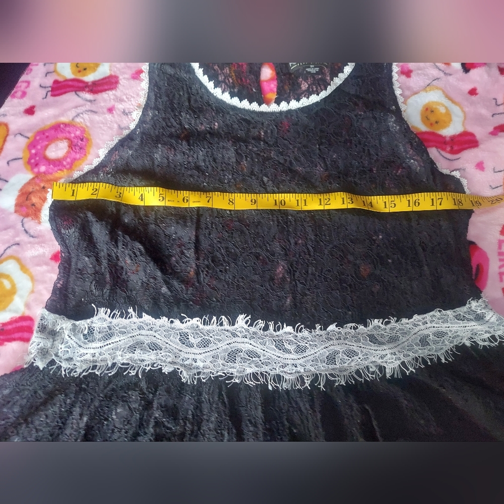 Lace Top - Picture 5 of 6